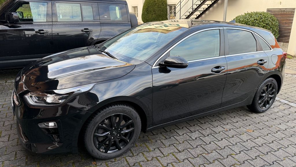 Kia ceed / Ceed 63.000 km 16.000 &euro; Icking 82057