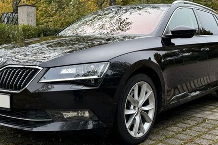 Skoda Superb 231.000 km 13.500 &euro; Holzkirchen 83607