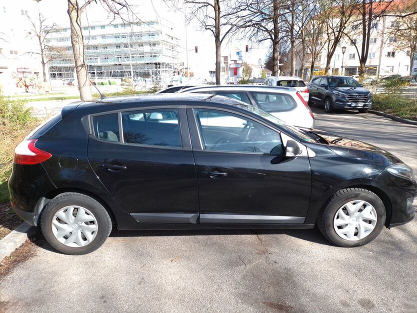 Renault Megane 94.900 km 6.800 € München 81671