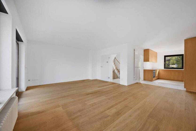 Modernes Reihenhaus mit Sauna & großem Garten in München