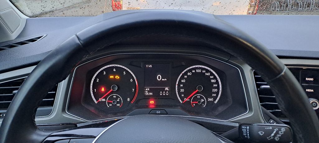 VW T-Roc 68.300 km 16.400 &euro; München 81245