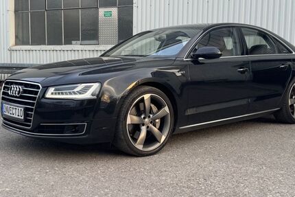Audi A8 282.000 km 18.999 &euro; Puchheim Bahnhof (bei München) 82178