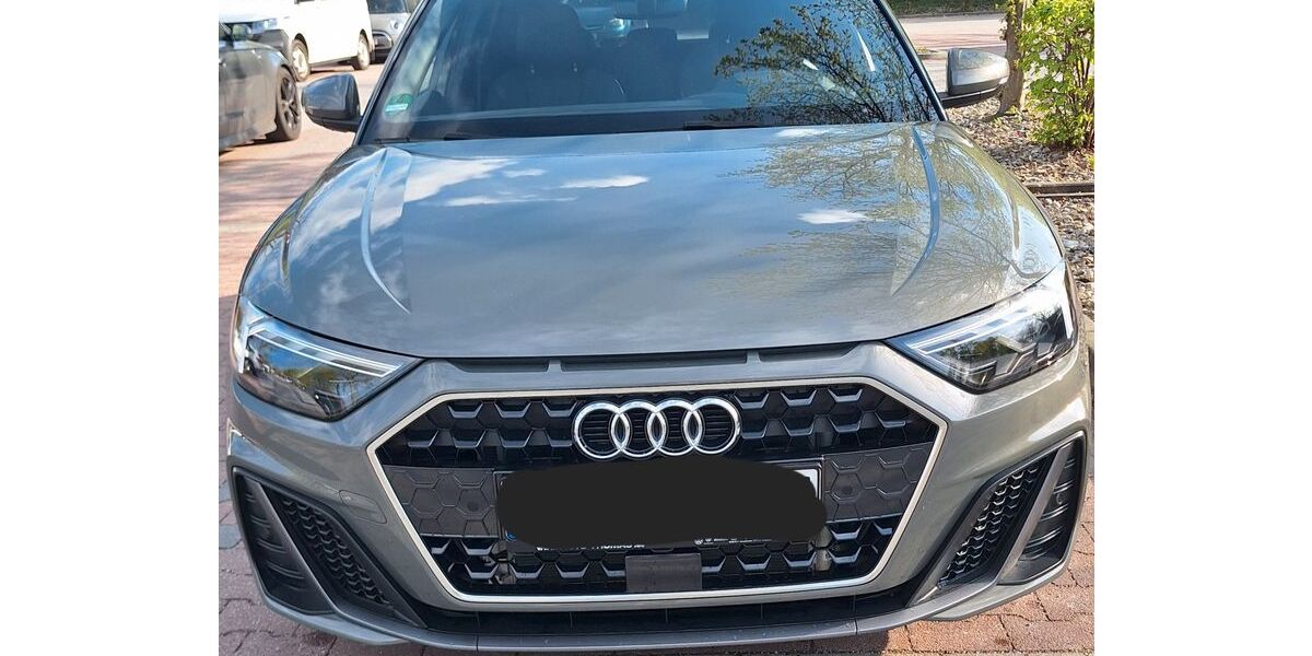 Audi A1 9.500 km 30.900 &euro; München 80807