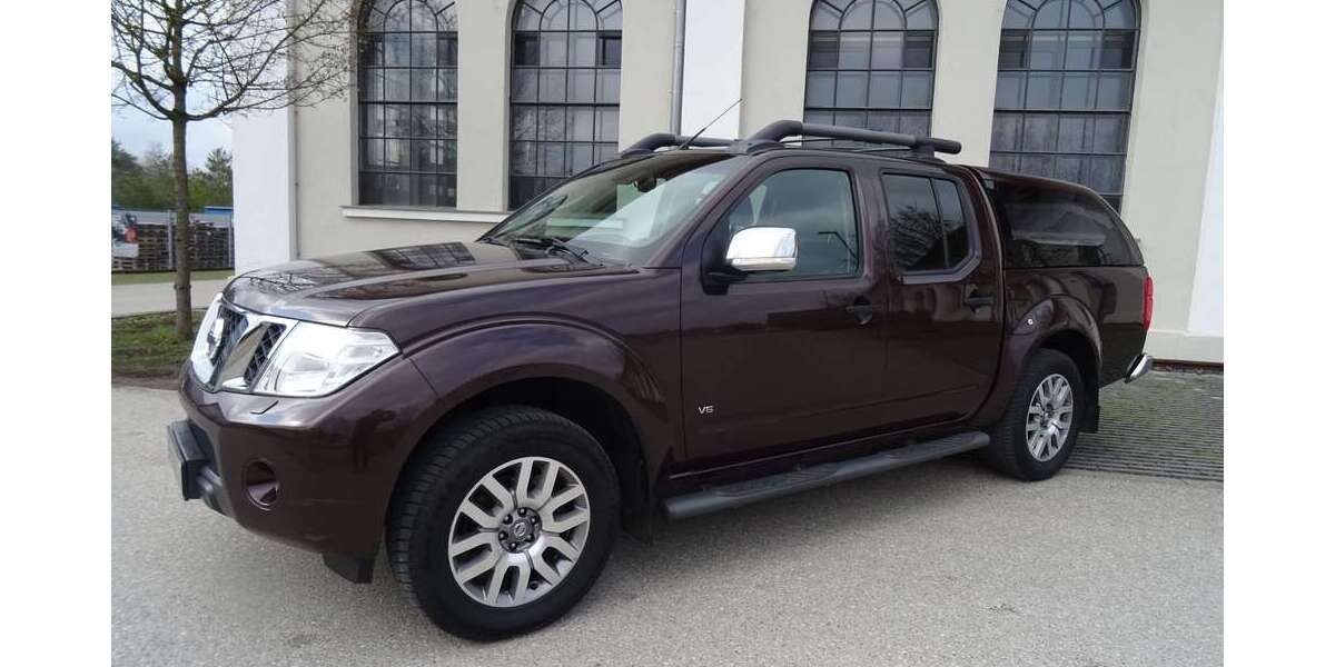 Nissan Navara 156.000 km 15.950 &euro; München 81249