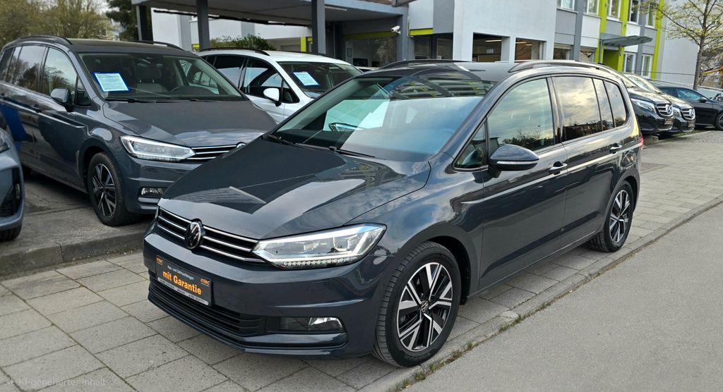 VW Touran 9.000 km 33.850 &euro; München 81673