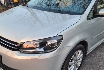 VW Touran 208.542 km 5.300 &euro; München 80995