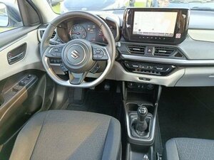 Suzuki SWIFT COMFORT+ HYBRID 11.900 km 17.666 € Höhenkirchen-Siegertsbrun 85635