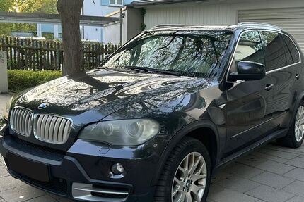 BMW X5 370.000 km 10.900 &euro; Haar 85540