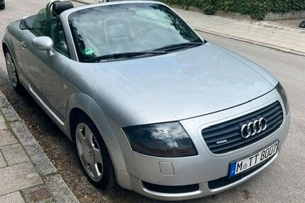 Audi TT 108.500 km 11.900 &euro; München 81545