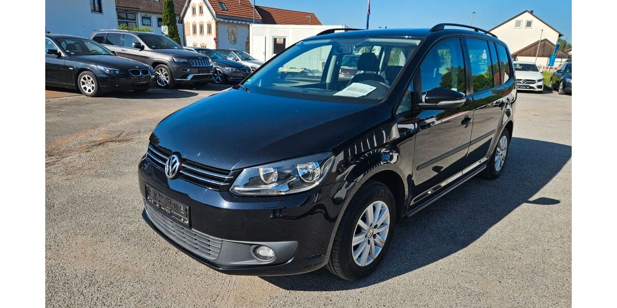 VW Touran 105.000 km 7.499 &euro; Alling 82239
