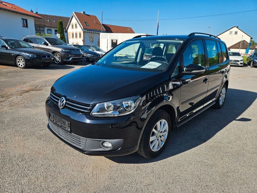 VW Touran 105.000 km 7.999 € Alling 82239