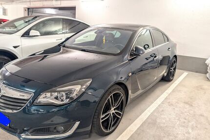 Opel Insignia 152.500 km 9.000 &euro; München 81829
