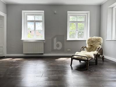GESCHICHTE & CHARAKTER IN IDYLLISCHER LAGE - Erdgeschoßwohnung Gauting | Angebot:26795064