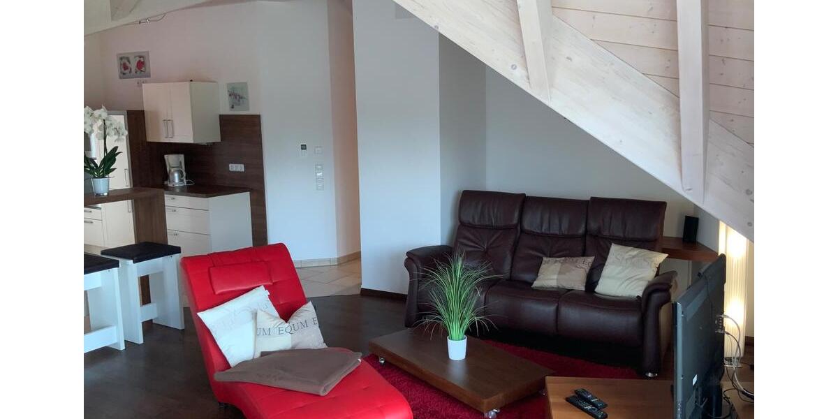 Dachgeschoßwohnung Unterföhring - 2 Zimmer, 84 m&sup2;, 2.100&euro; | Angebot:27569025