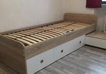 Möbliertes Zimmer mit Terrasse in 3er-WG Studenten