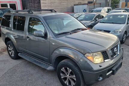 Nissan Pathfinder 136.000 km 5.999 &euro; MÜNCHEN 80995