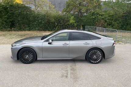Toyota Mirai 139.936 km 13.499 &euro; München 80638