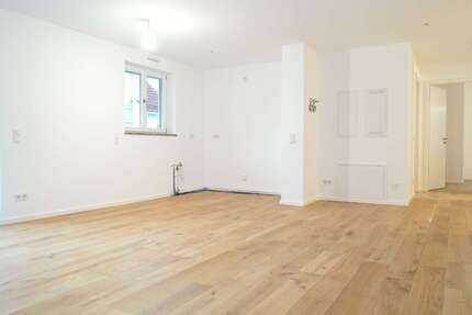 Wohnung zum Mieten in München 2.450 € 98 m² 3 zimmer