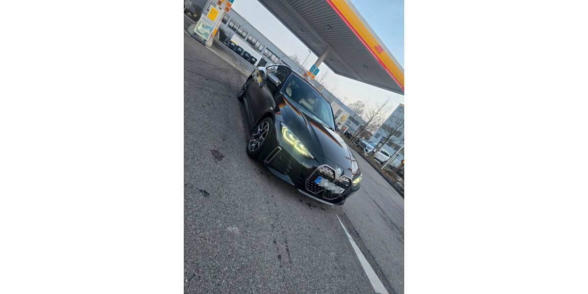 BMW i4 127.114 km 35.999 &euro; Garching bei München 85748