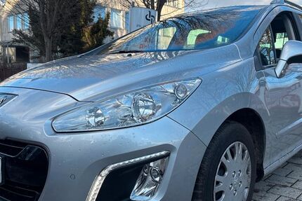 Peugeot 308 134.400 km 5.550 &euro; Riemerling 85521