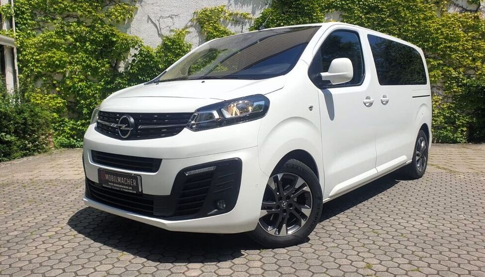 Zafira Life