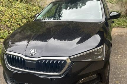 Skoda Scala 131.000 km 11.000 &euro; München 81829