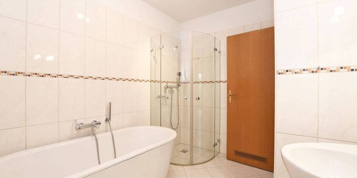 Etagenwohnung München Pasing-Obermenzing - 2 Zimmer, 86 m&sup2;, 1.550&euro; | Angebot:26305726