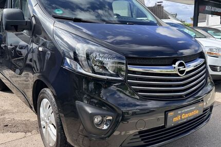 Opel Vivaro 120.000 km 15.850 &euro; München 81825