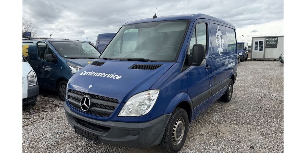 Mercedes-Benz Sprinter 216.000 km 6.800 &euro; München 81829