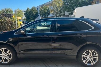 Ford Edge 126.000 km 13.500 &euro; München 81829