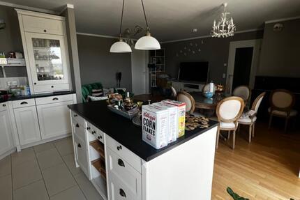 Schöne 5 Zimmer Wohnung in Zentrum Karlsfeld