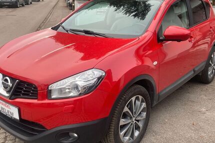 Nissan Qashqai 82.012 km 7.999 &euro; München 81739
