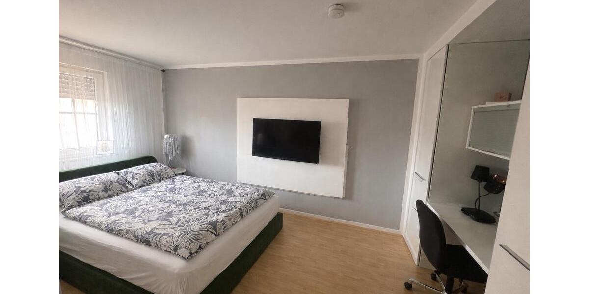 Etagenwohnung München Feldmoching-Hasenbergl - 5 Zimmer, 210 m&sup2;, 4.200&euro; | Angebot:26416429