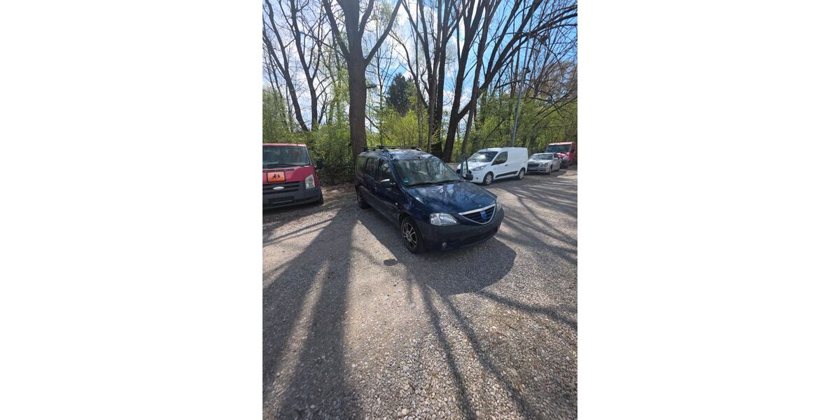 Dacia Logan 292.500 km 1.100 &euro; München 80997