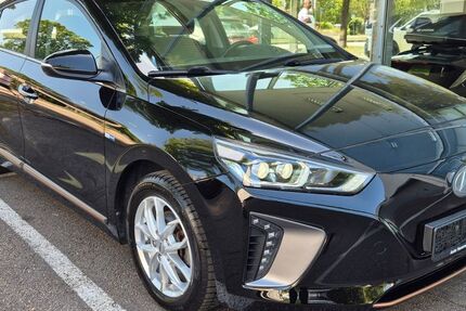 Hyundai IONIQ 42.702 km 14.200 &euro; München 80807