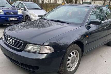 Audi A4 220.000 km 1.400 &euro; München 80809