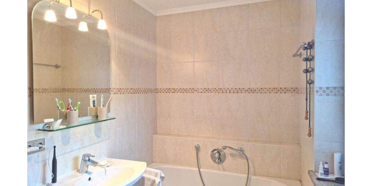 ***Hier fühlen Sie sich wohl - Platz für die ganze Familie *** 6 zimmer