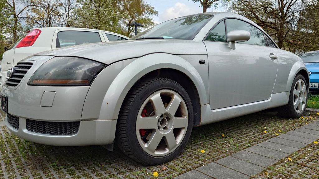 Audi TT 177.000 km 3.300 &euro; Garching bei München 85748