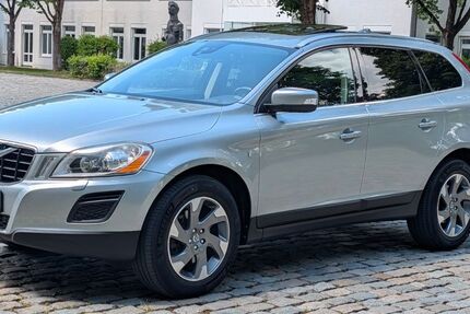 Volvo XC60 128.000 km 13.500 &euro; München 81827