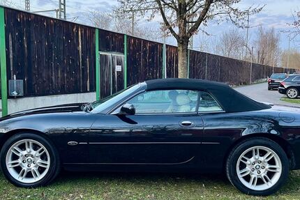 Jaguar XK8 136.600 km 17.999 &euro; Neufahrn 85375