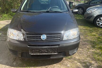 Fiat Punto 146.000 km 999 &euro; Markt Schwaben 85570