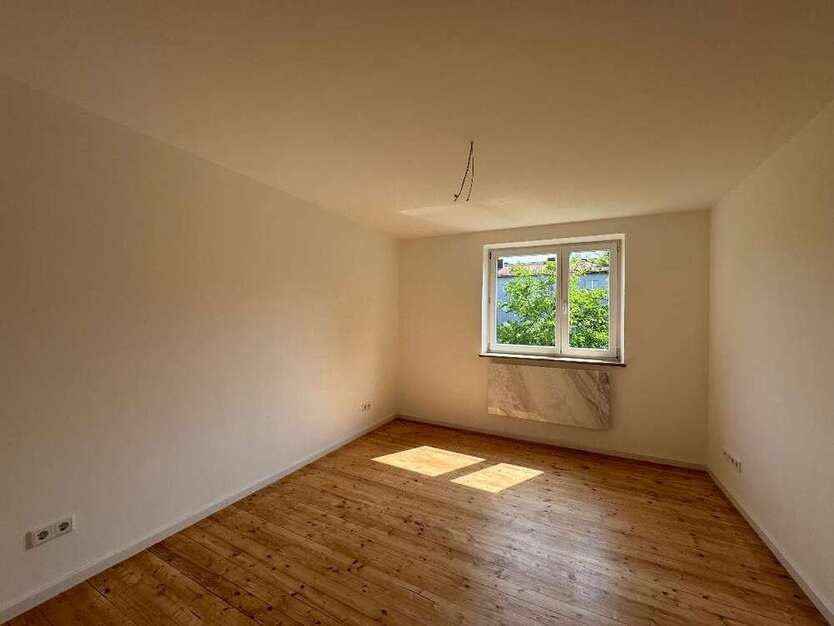 Wohnung zum Mieten in München 671,18 € 37.58 m²