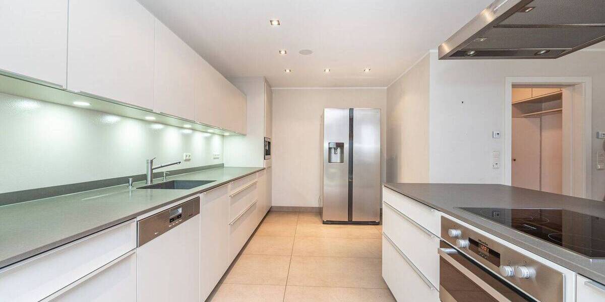 Mehrfamilienhaus, Wohnhaus München Trudering-Riem - 6 Zimmer, 223 m&sup2;, 898.000&euro; | Angebot:25666556