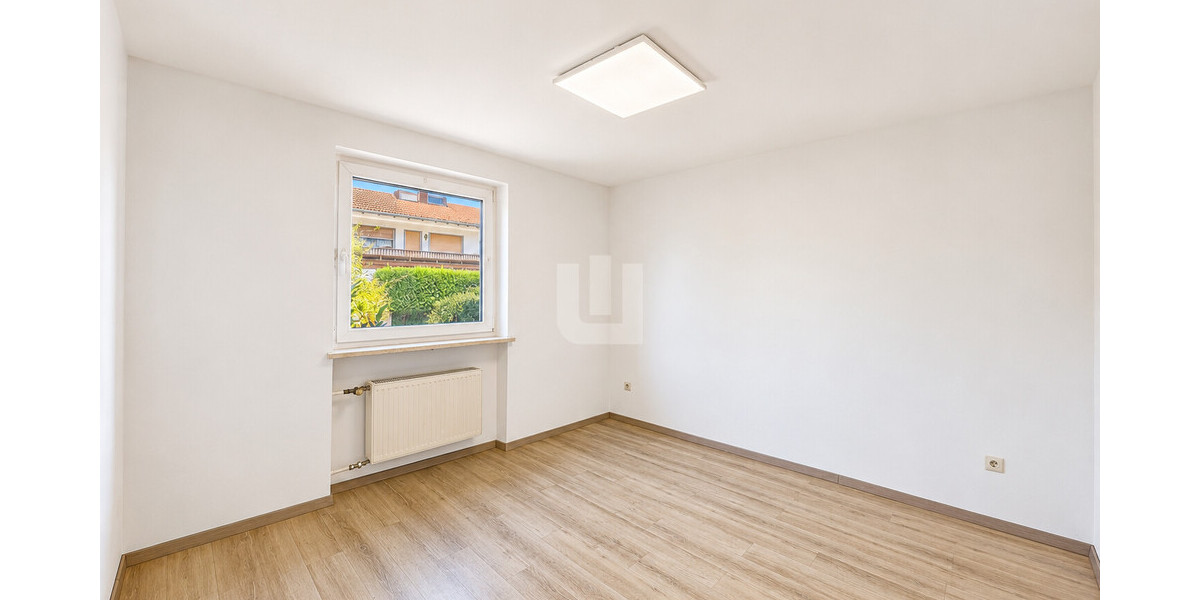 WINDISCH – Ideal für die große Familie – Großes Reihenhaus mit zwei separaten Wohnbereichen - frei! - Reihenmittelhaus Eichenau | Angebot:27329637