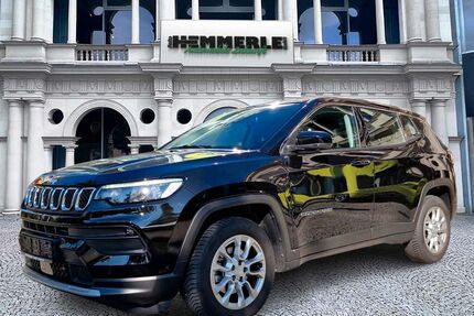 Jeep Compass 12.674 km 23.990 € München 81827