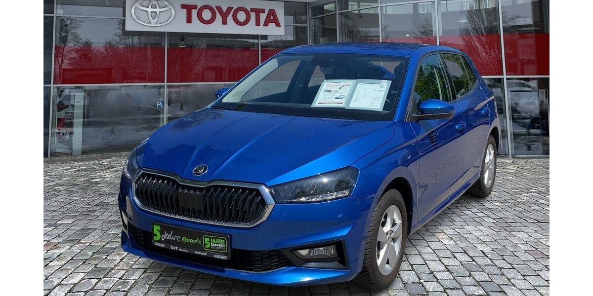 Skoda Fabia 16.344 km 15.990 &euro; München 80687