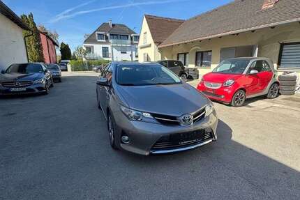 Toyota Auris 42.000 km 13.990 &euro; München 80999