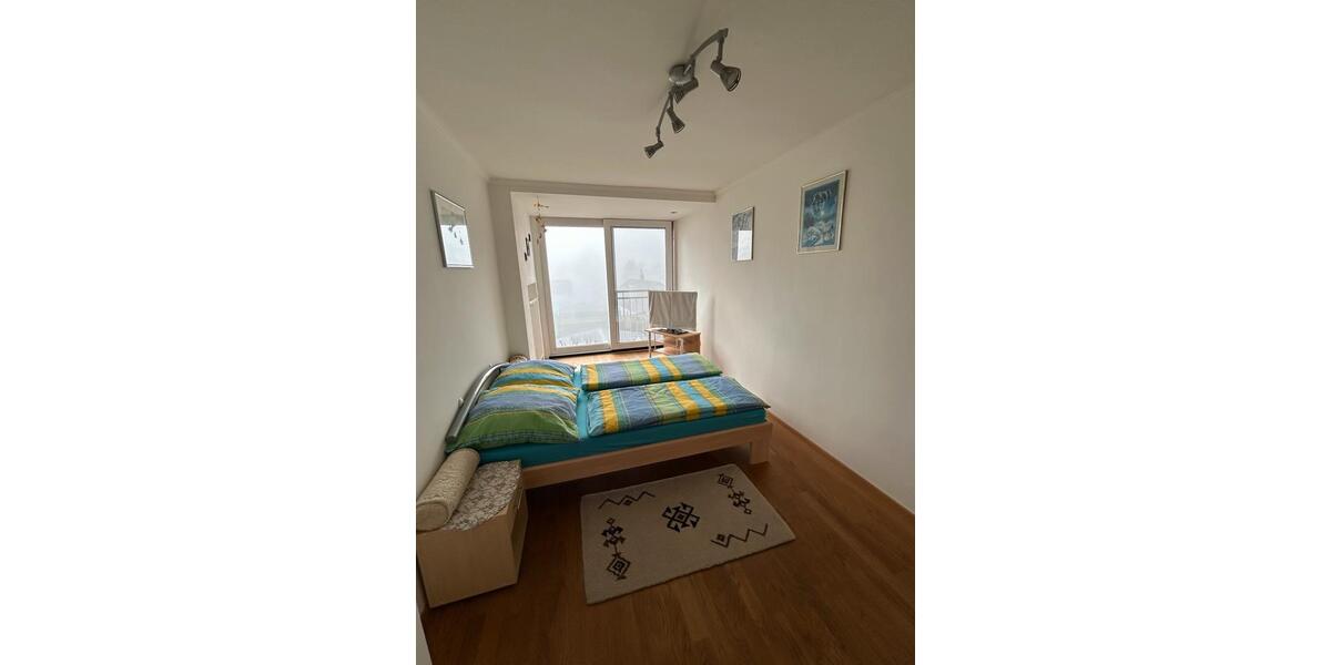 Reihenhaus München Schwabing-Freimann - 6 Zimmer, 133 m&sup2;, 1.100&euro; | Angebot:25782688