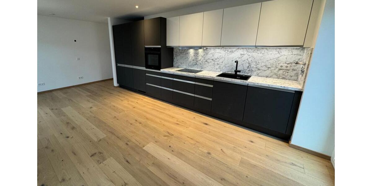 NEUBAU: NÄHE ALTSTADT DACHAU MIT EXKLUSIVER AUSSTATTUNG UND EBK 3 zimmer