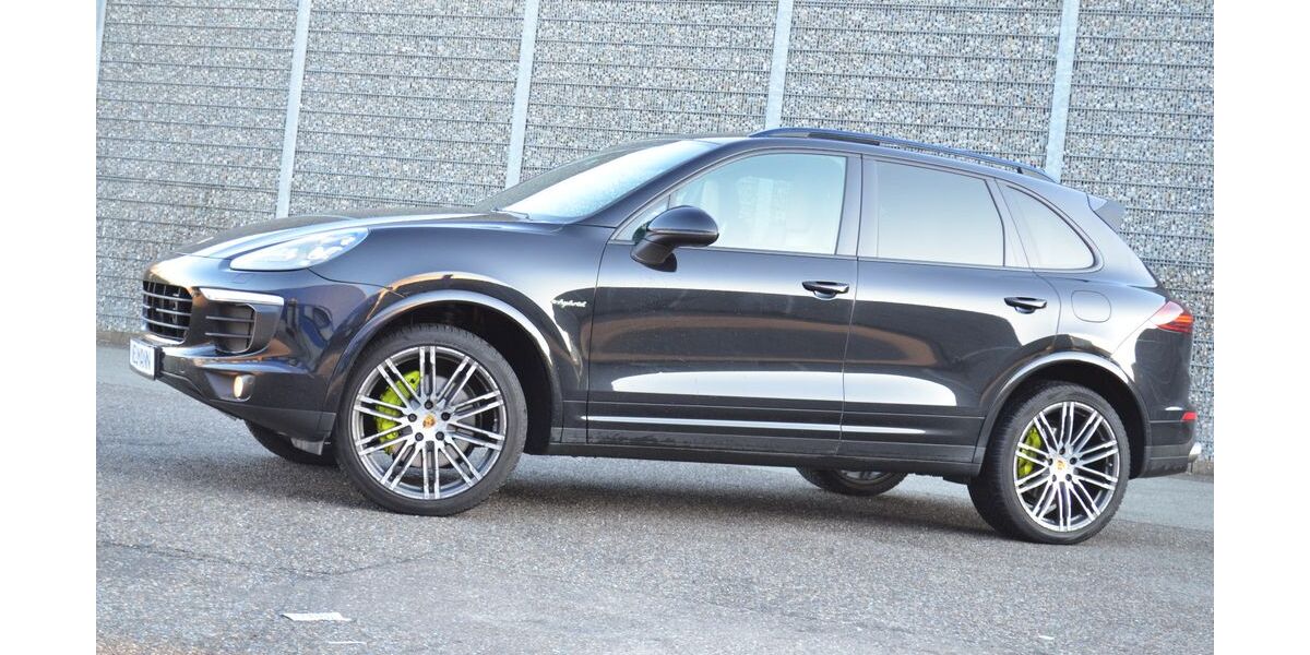 Porsche Cayenne 159.150 km 32.580 &euro; München 81243